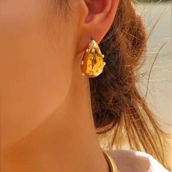 18K Gold Plated Earrings - Gold Jewelry - Picture 4 of 8